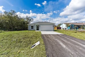 8635 98th Ct, Vero Beach, FL 32967, Vero Beach, FL 32967 - MLS#B26001219