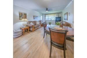 2566 Garden Drive, Lake Worth Beach, FL 33461 - MLS#B26001234