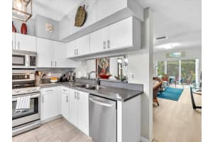 911 Kokomo Key Lane, Delray Beach, FL 33483 - MLS#B26001238