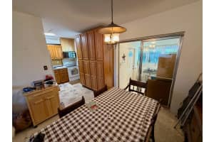 360 Forest Hill Boulevard, West Palm Beach, FL 33405 - MLS#B26001246