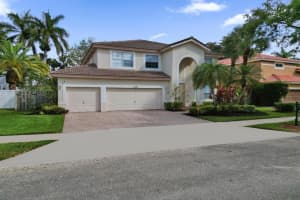 16405 Diamond Head Drive, Weston, FL 33331 - MLS#B26001248