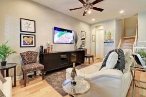 400 Lake Monterey Circle, Boynton Beach, FL 33426 - MLS#B26001270