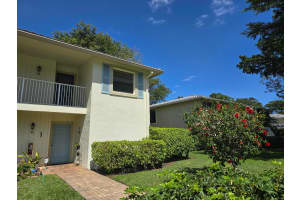 17 Westgate Lane, Boynton Beach, FL 33436 - MLS#B26001277