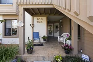 233 Edgewater Drive, Hutchinson Island, FL 34996 - MLS#B26001278