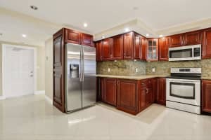 3499 Oaks Way, Pompano Beach, FL 33069 - MLS#B26001324