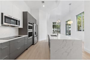 300 Australian Avenue, West Palm Beach, FL 33401 - MLS#B26001338