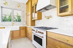 785 Park Place, West Palm Beach, FL 33401 - MLS#B26001342