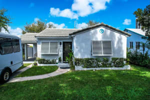 431 52nd Street, West Palm Beach, FL 33407 - MLS#B26001352