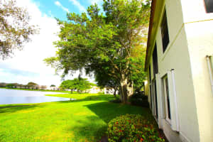 2900 Olivewood Terrace, Boca Raton, FL 33431 - MLS#B26001381
