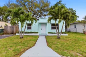 726 15th Terrace, Fort Lauderdale, FL 33311 - MLS#B26001423