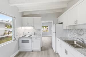 726 15th Terrace, Fort Lauderdale, FL 33311 - MLS#B26001423