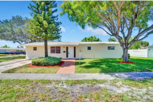 113 14th Street, Deerfield Beach, FL 33441 - MLS#B26001430
