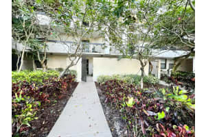 2025 Lavers Circle, Delray Beach, FL 33444 - MLS#B26001432