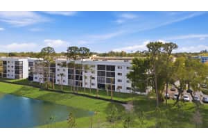 4725 Lucerne Lakes Blvd Boulevard, Lake Worth, FL 33467 - MLS#B26001451