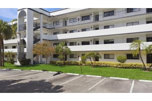 4725 Lucerne Lakes Blvd Boulevard, Lake Worth, FL 33467 - MLS#B26001451