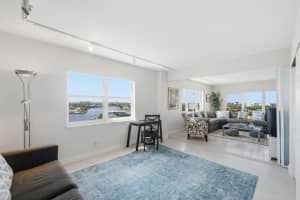 1200 Hibiscus Avenue, Pompano Beach, FL 33062 - MLS#B26001462