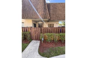 122 San Remo Boulevard 122, North Lauderdale, Fl 33068, North Lauderdale