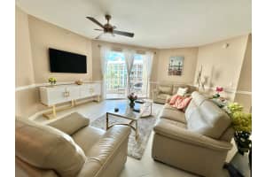 806 Windward Way, Lantana, FL 33462 - MLS#B26001485