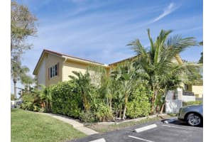 293 Seabreeze Circle, Jupiter, FL 33477 - MLS#B26001495