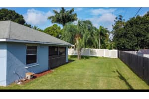 359 Duxbury Avenue, Port Saint Lucie, FL 34983 - MLS#B26001529