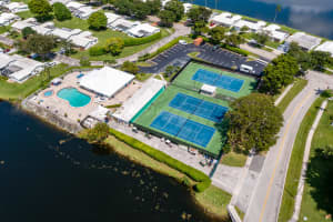 8423 12th Street, Plantation, FL 33322 - MLS#B26001553