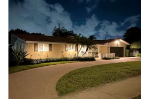 4704 Fillmore Street, Hollywood, FL 33021 - MLS#B26001573