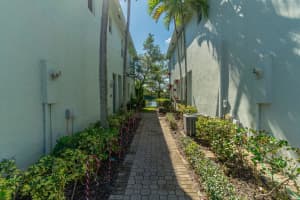 3149 Laurel Ridge Circle, Riviera Beach, FL 33404 - MLS#B26001589