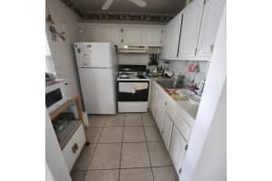 18 Oakridge B 18, Deerfield Beach, FL 33442, Deerfield Beach, FL 33442 - MLS#B26001596