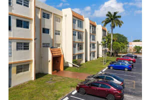 2451 Nw 41st Avenue 307, Lauderhill, Fl 33313, Lauderhill