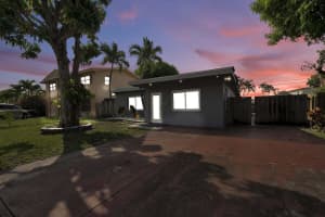 6824 5th Street, Pembroke Pines, FL 33023 - MLS#B26001654