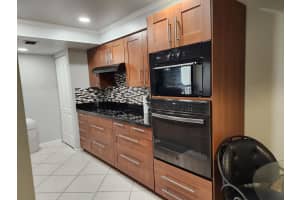 450 Egret Circle, Delray Beach, FL 33444 - MLS#B26001691