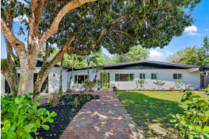 805 Madison Avenue, Stuart, FL 34996 - MLS#B26001752