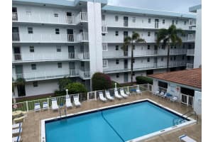 4629 Poinciana Street Apt 409, Lauderdale-by-the-sea, Fl 33308, Lauderdale By The Sea