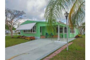 68 W Caribbean, Port St. Lucie, FL 34952, Port Saint Lucie, FL 34952 - MLS#B26001831