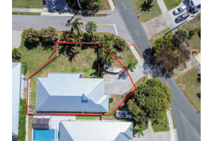 443 Dolphin Drive, Stuart, FL 34996 - MLS#B26001851