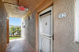 2615 1st Court, Boynton Beach, FL 33435 - MLS#B26001858