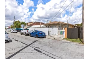 1757 1st Street, Miami, FL 33125 - MLS#B26001929