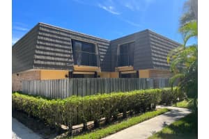 621 6th Way, West Palm Beach, Fl 33407, West Palm Beach