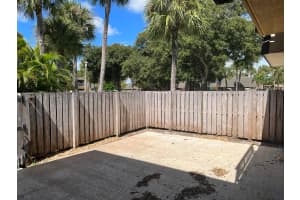 621 6th Way, West Palm Beach, FL 33407 - MLS#B26001966