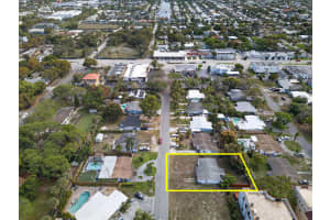 27 17th Avenue, Pompano Beach, FL 33060 - MLS#B26001987