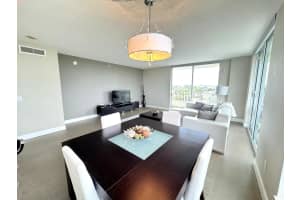 700 Boynton Beach Boulevard, Boynton Beach, FL 33435 - MLS#B26001988