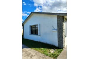 1565 36th Street, Riviera Beach, FL 33404 - MLS#B26002008