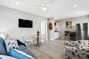 802 Federal Highway, Boynton Beach, FL 33435 - MLS#B26002115