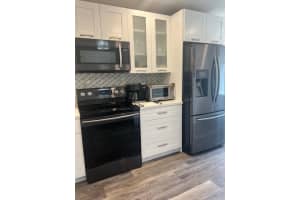 5 Stratford Dr Drive, Boynton Beach, FL 33436 - MLS#B26002117