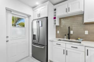 330 Federal Highway, Deerfield Beach, FL 33441 - MLS#B26002185