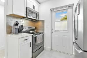 330 Federal Highway, Deerfield Beach, FL 33441 - MLS#B26002185