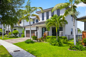 15800 88th Avenue, Miami Lakes, FL 33018 - MLS#B26002210