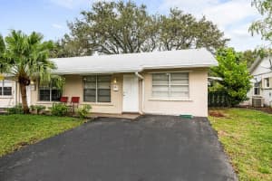 9423 52nd Court, Cooper City, FL 33328 - MLS#B26002235