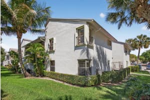 4722 22nd Street, Coconut Creek, FL 33063 - MLS#B26002236