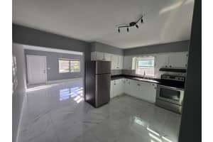 1021 32nd Court, Fort Lauderdale, FL 33315 - MLS#B26002262